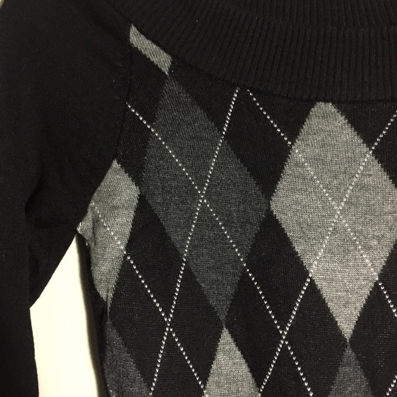 Black and Grey Argyle Scoop Neck Sweater - Picture 3 of 5